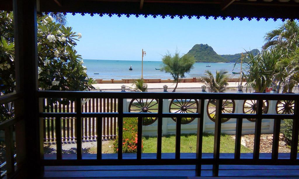 Seesea Thai Wooden House On Beachfront Prachuap Khiri Khan Eksteriør bilde