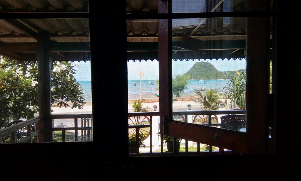 Seesea Thai Wooden House On Beachfront Prachuap Khiri Khan Eksteriør bilde